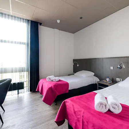 Bas World Motel